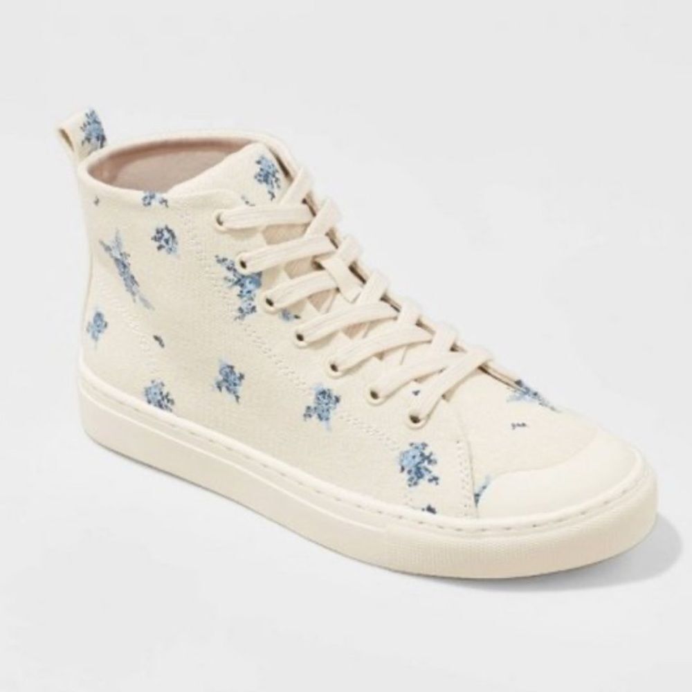 Jolie Blue Floral Sneakers Universal Thread size 11